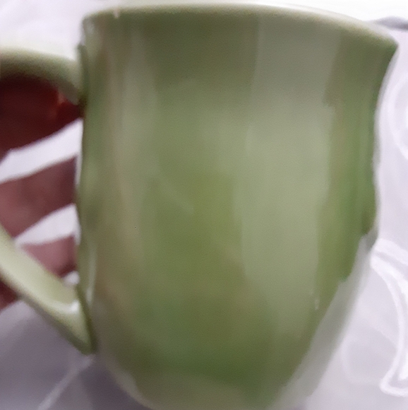 3/$15 OWL Mug w/Green Background Ceramic App 4" Tall - Picture 3 of 6